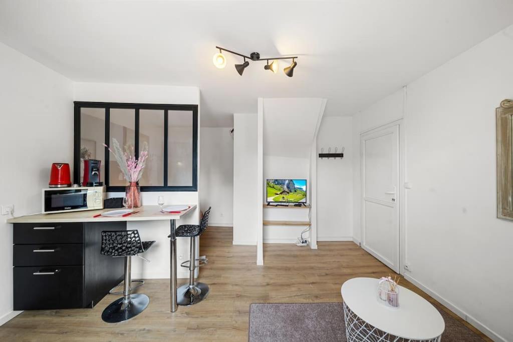 La Vie En Rose, Studio Cv Beaune Beaune  Exteriér fotografie